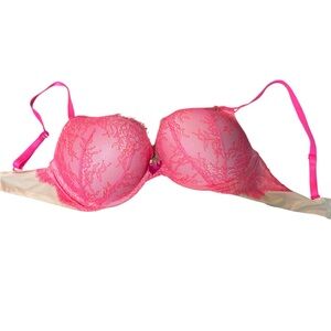 Victoria’s Secret bombshell push up bra size 34D